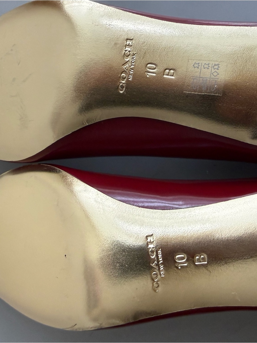 NEW! Coach Lawrence Box Calf Pumps Shoes Deep Red Gold Hardware Sz 10 - Picture 6 of 6